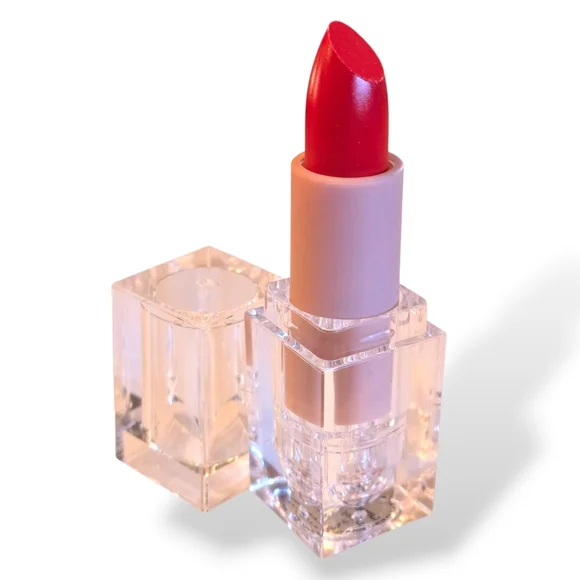 🟠 KKW Beauty Creme Lipstick Classic Red NEW IN BOX Full Size DISCONTINUED - Picture 2 of 13